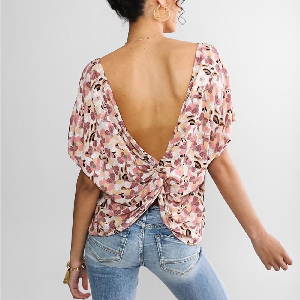 Willow + Root Twisted Open Back Top Versatile Flo… - image 4